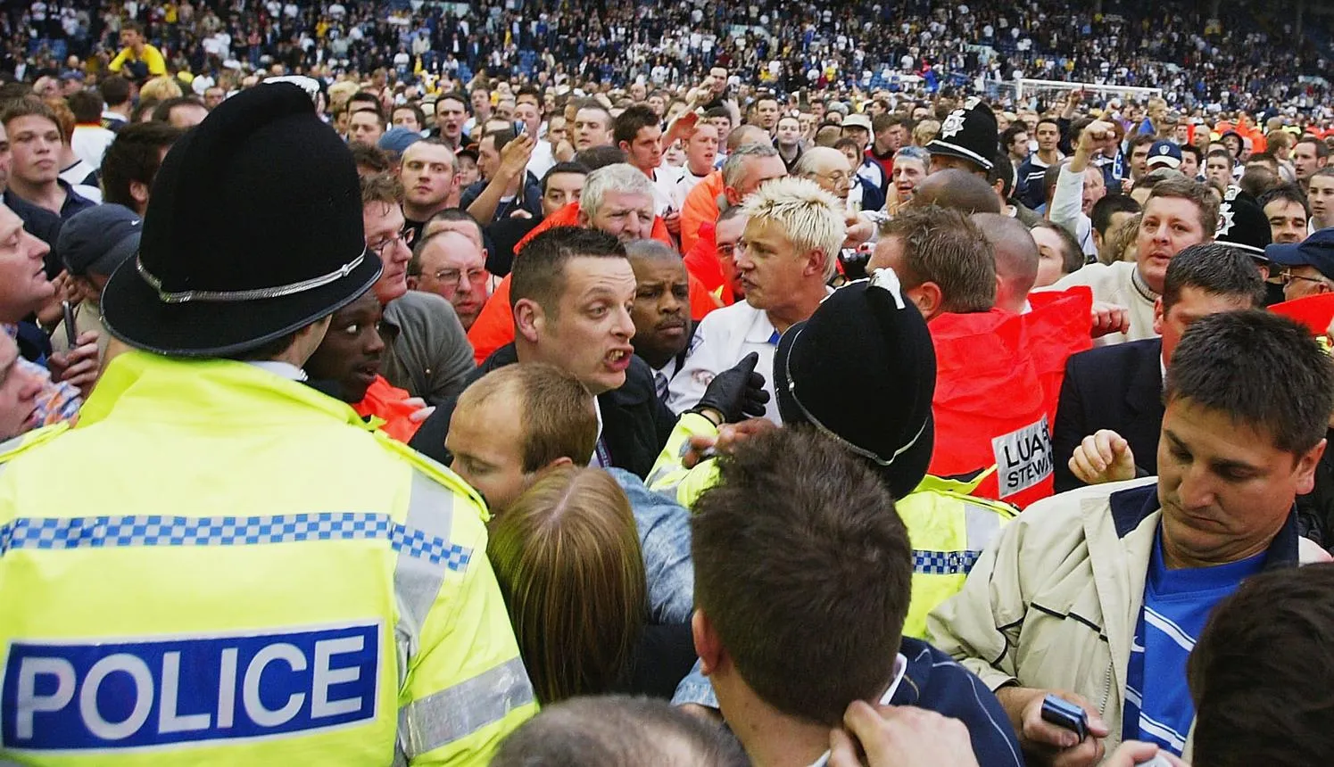 Alan Smith surrounded by Leeds supporters after the final home game against Charlton Athletic, 8 May 2004