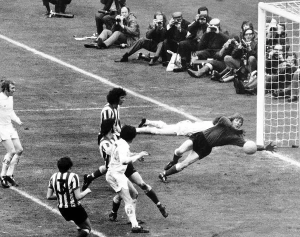 Sunderland 1–0 Leeds United, 1973 — The cup final that shocked the champions